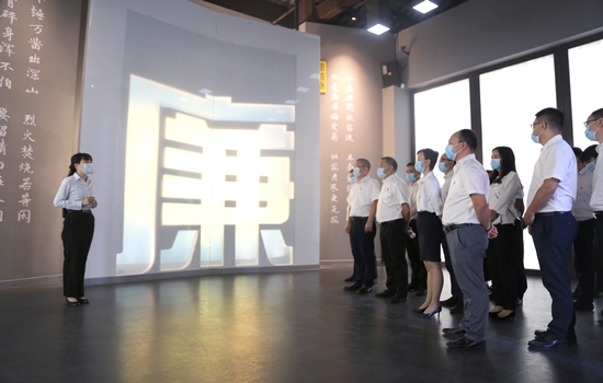 1605228076673153.jpg 华南公司纪委组织参观广州越秀区廉洁文化教育馆-2_副本.jpg